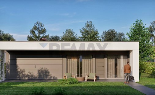 Villa in Calcinate, Lombardy, Italy 1