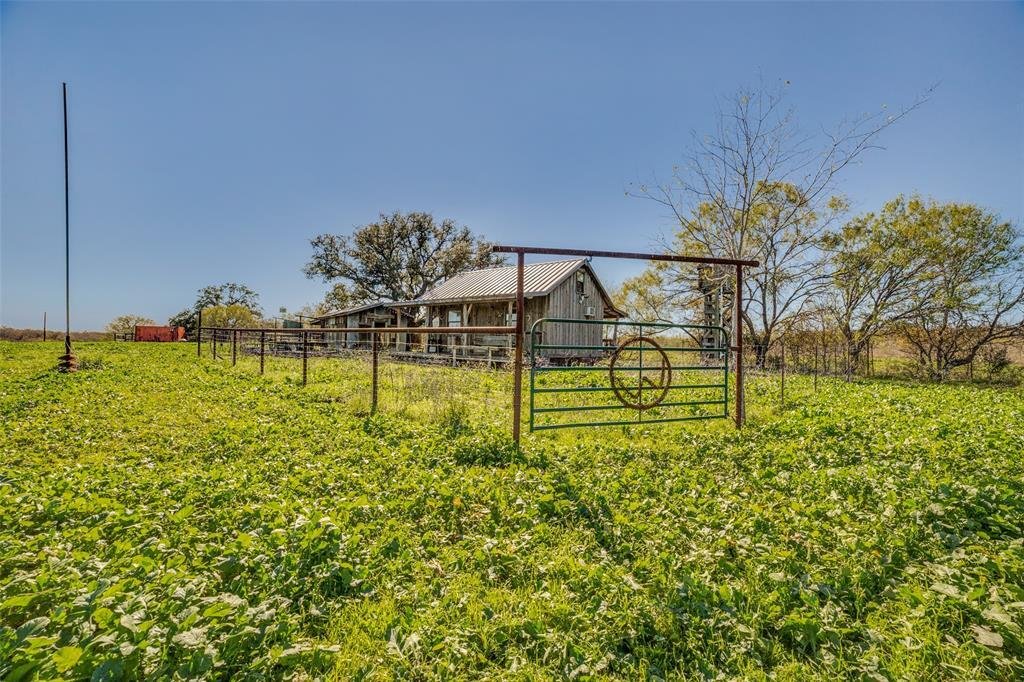 Farm Ranch in Kingsbury, Texas, United States 2 - 17367569