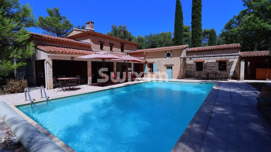 House in Ménerbes, Provence-Alpes-Côte d'Azur, France 4 - 16555967