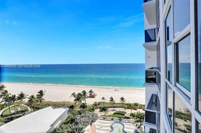 Condo in Sunny Isles Beach, Florida, United States 3 - 17360404