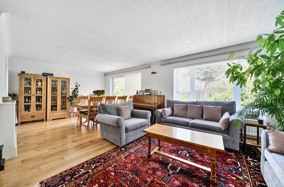 House in Barnet, England 3 - 17356318