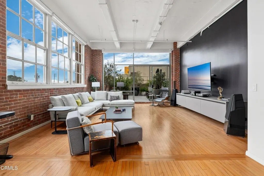 Condo in Los Angeles, California, United States 3 - 17357098