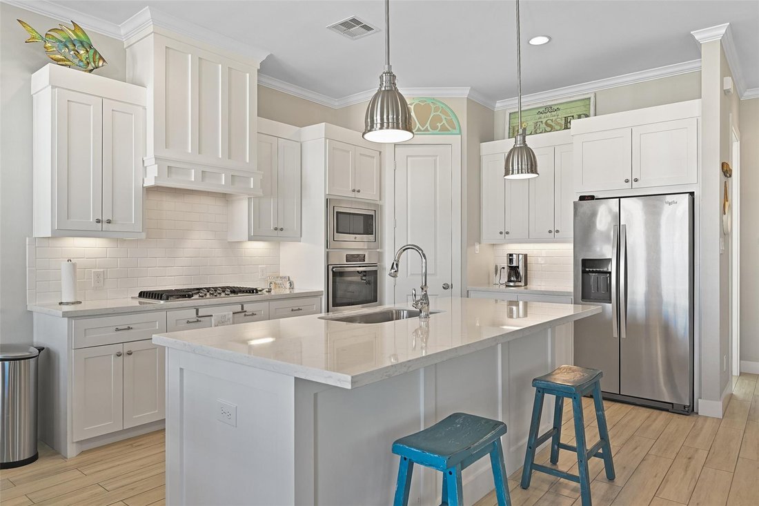 House in Galveston, Texas, United States 5 - 17366930