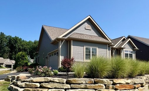 House in Youngstown, Ohio, United States 1