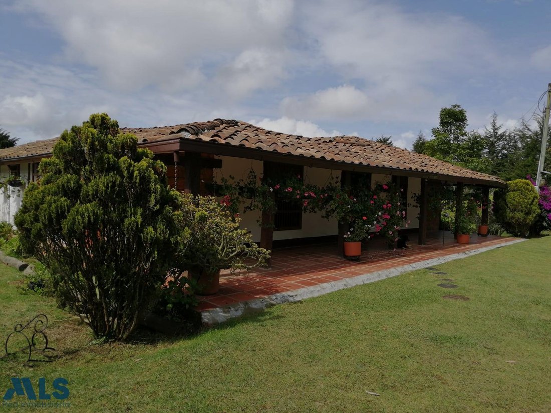 House in Envigado, Envigado, Colombia 4 - 17365622