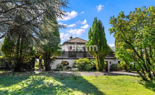 House in Montreux, Vaud, Switzerland 1