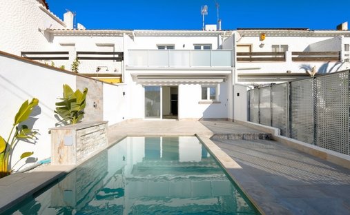 Maison à Empuriabrava, Catalogne, Espagne 1