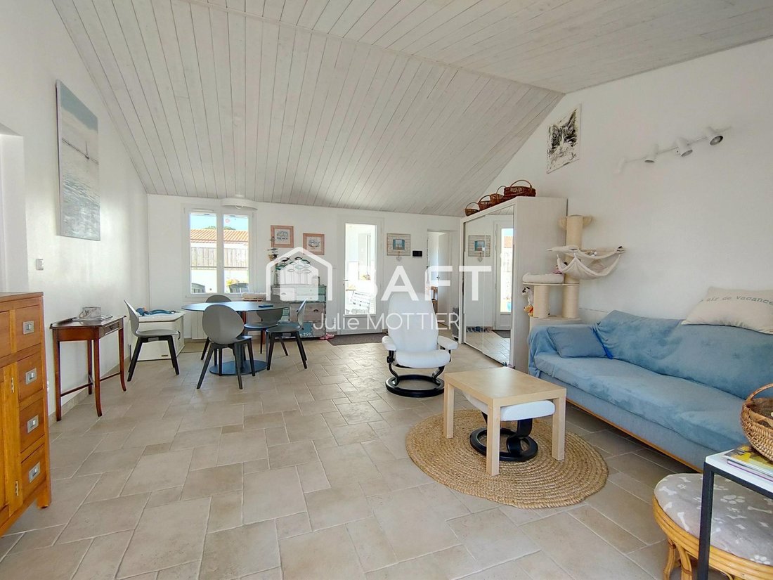 House in Le Bois-Plage-en-Ré, Nouvelle-Aquitaine, France 2 - 17127682