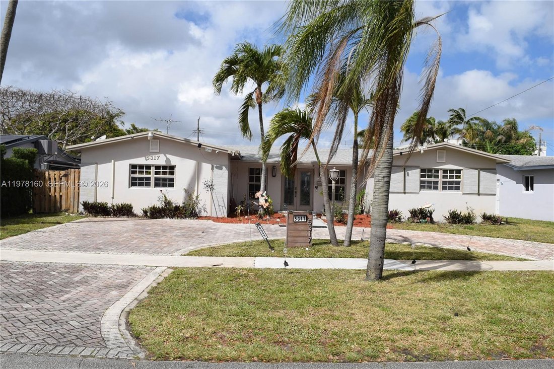 House in Hollywood, Florida, United States 1 - 17360430