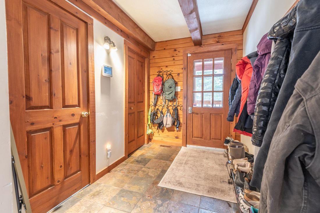 House in Mont-Tremblant, Quebec, Canada 5 - 17356191