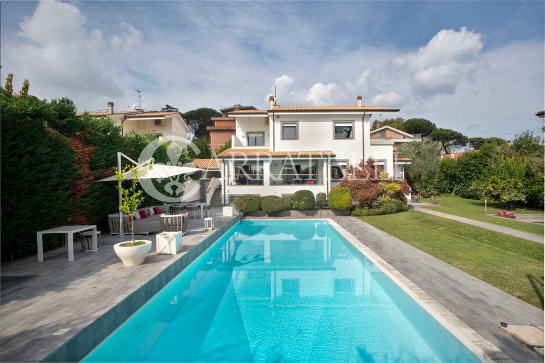 Villa in La Giustiniana, Rome, Italy 1 - 17360669