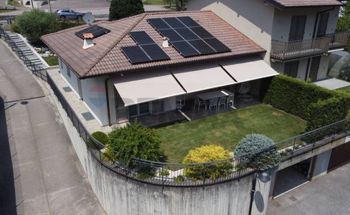 House in Endine, Lombardy, Italy 1