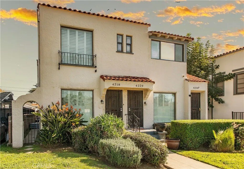 Los Angeles, California, United States 3 - 17072725