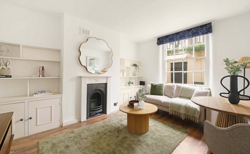 Apartment in Pimlico, Westminster, England 1