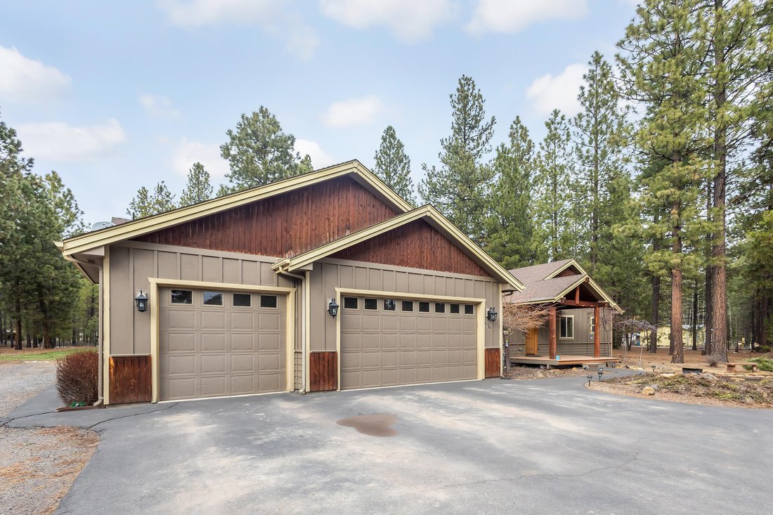 House in La Pine, Oregon, United States 2 - 17358794