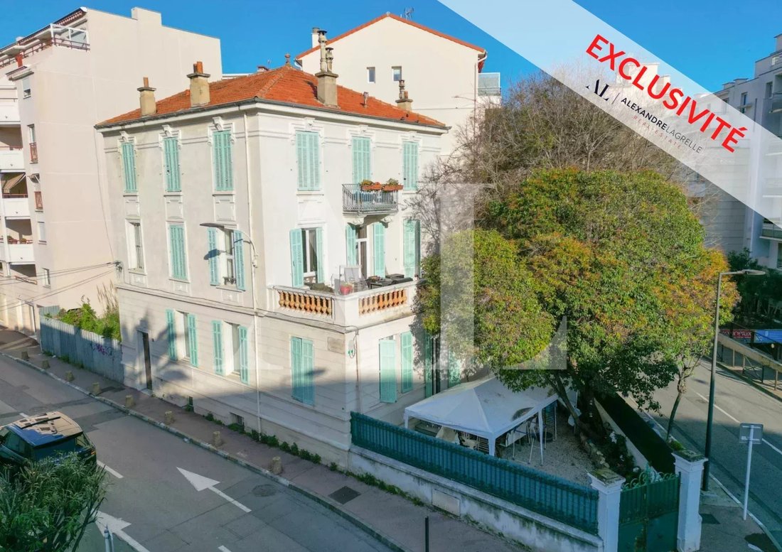 Laval, Antibes, France 1 - 17365705