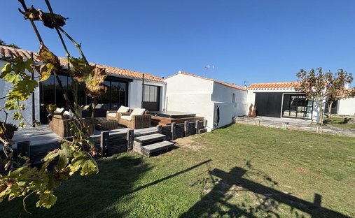 House in Noirmoutier Centre, Noirmoutier-en-l'Île, France 1