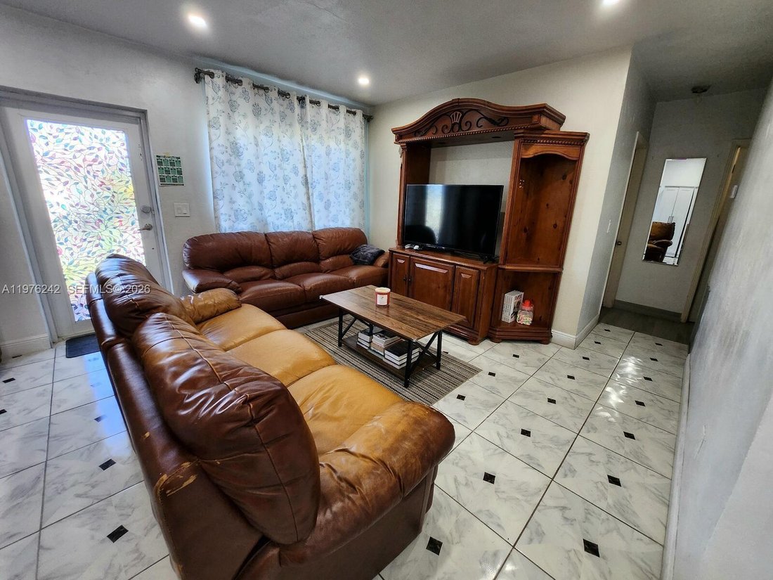 House in Miami, Florida, United States 4 - 17360454