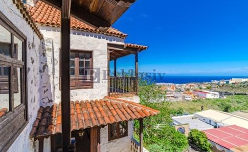 Country House in Icod de los Vinos, Canary Islands, Spain 1