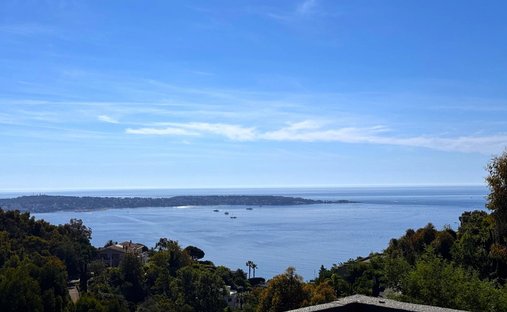 Villa in La Maure-Super Cannes, Vallauris, France 1