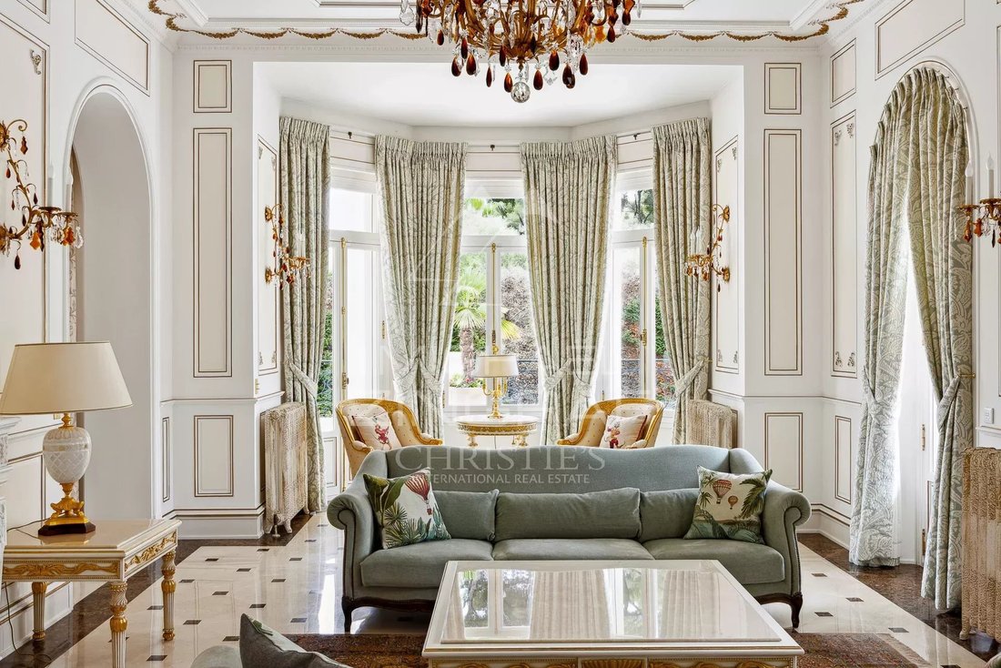 Villa in Antibes, Provence-Alpes-Côte d'Azur, France 5 - 14448119