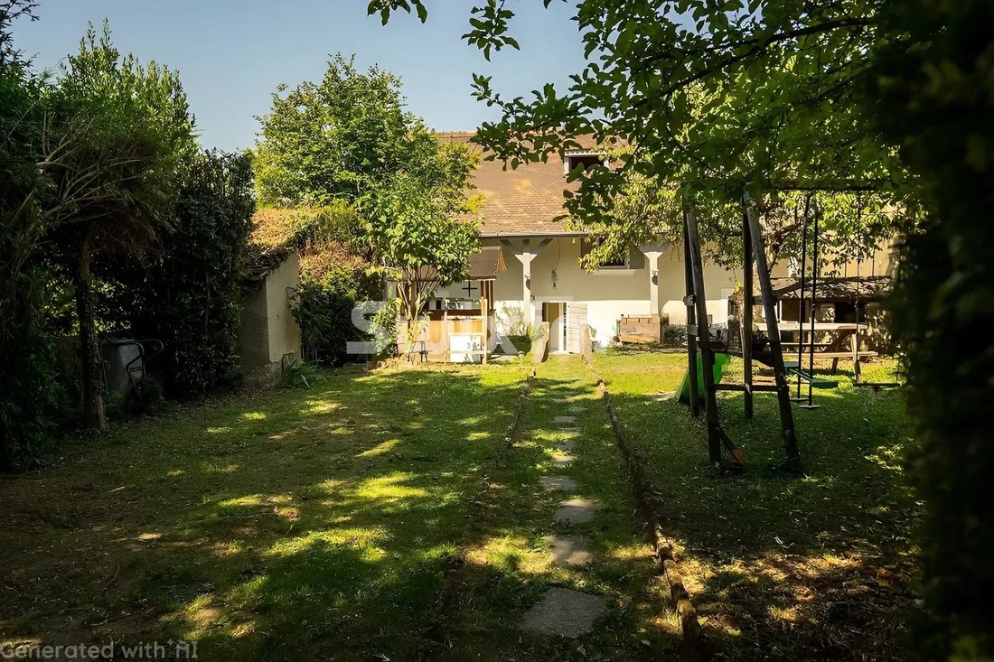 House in Saint-Cergues, Auvergne-Rhône-Alpes, France 2 - 17010106