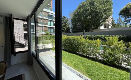 House in Buenos Aires, Buenos Aires, Argentina 1