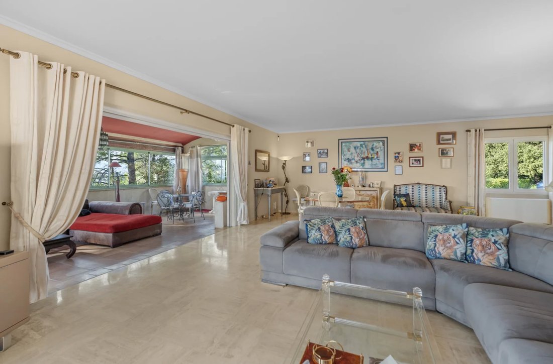 House in Les Indes les-Groulles, Mouans-Sartoux, France 4 - 17361707