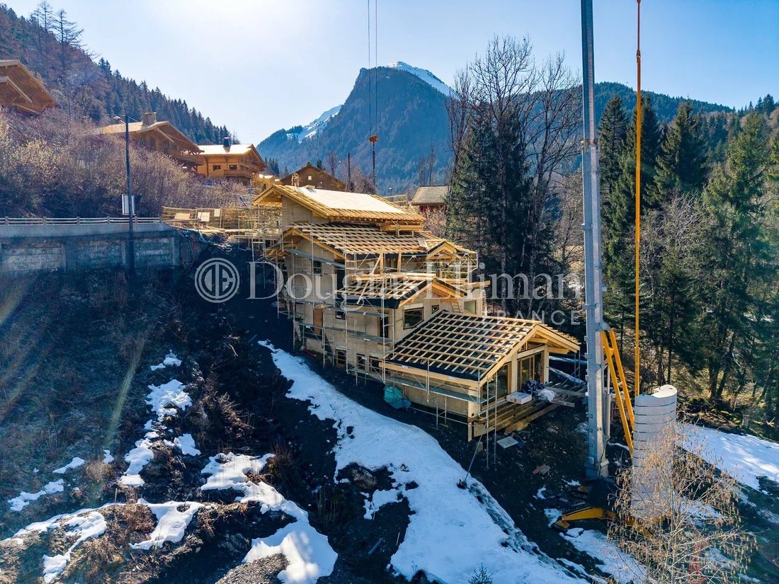 Chalet in Morzine, Auvergne-Rhône-Alpes, France 4 - 17219028