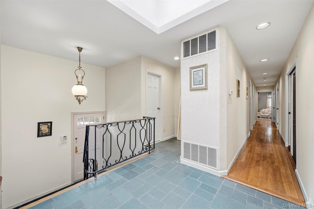 House in Great Neck, New York, United States 3 - 17362245