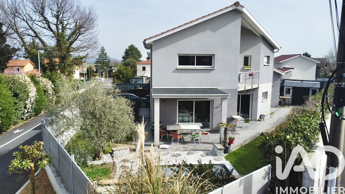 House in Grézieu-la-Varenne, Auvergne-Rhône-Alpes, France 2 - 17231711