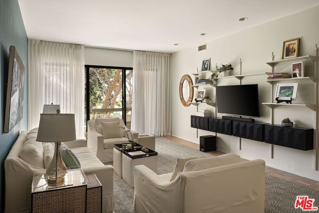 Condo in Beverly Hills, California, United States 1 - 17358892