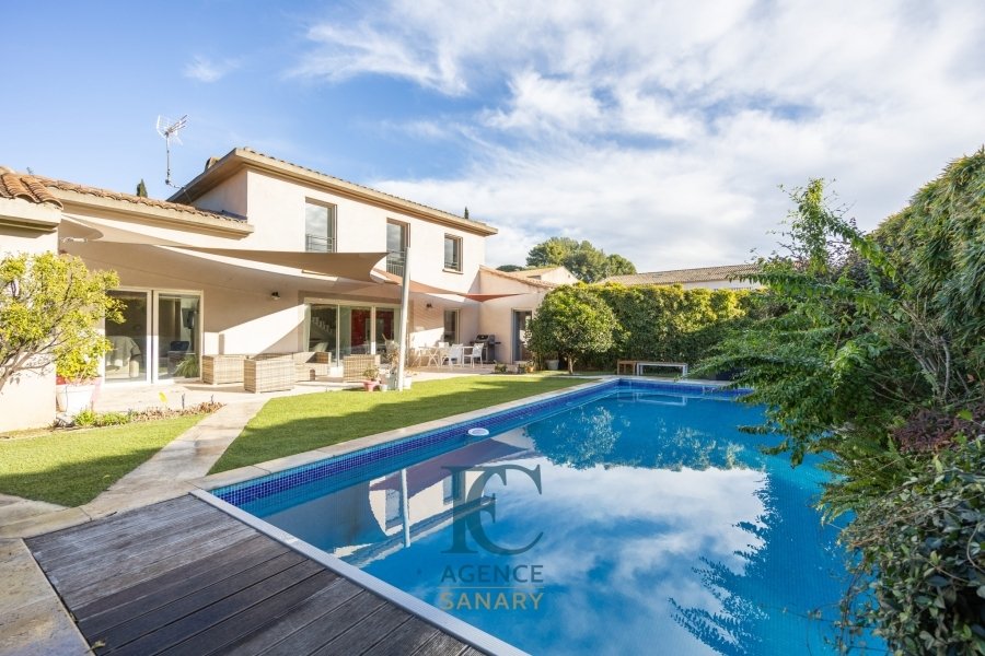 House in Sanary-sur-Mer, Provence-Alpes-Côte d'Azur, France 1 - 17369821