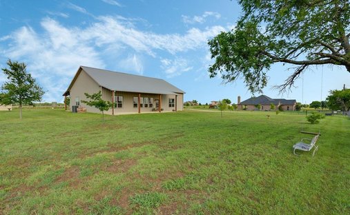 House in Ponder, Texas, United States 1