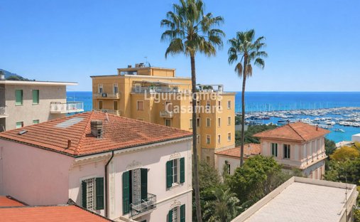 Villa in Porto Maurizio, Imperia, Liguria 1