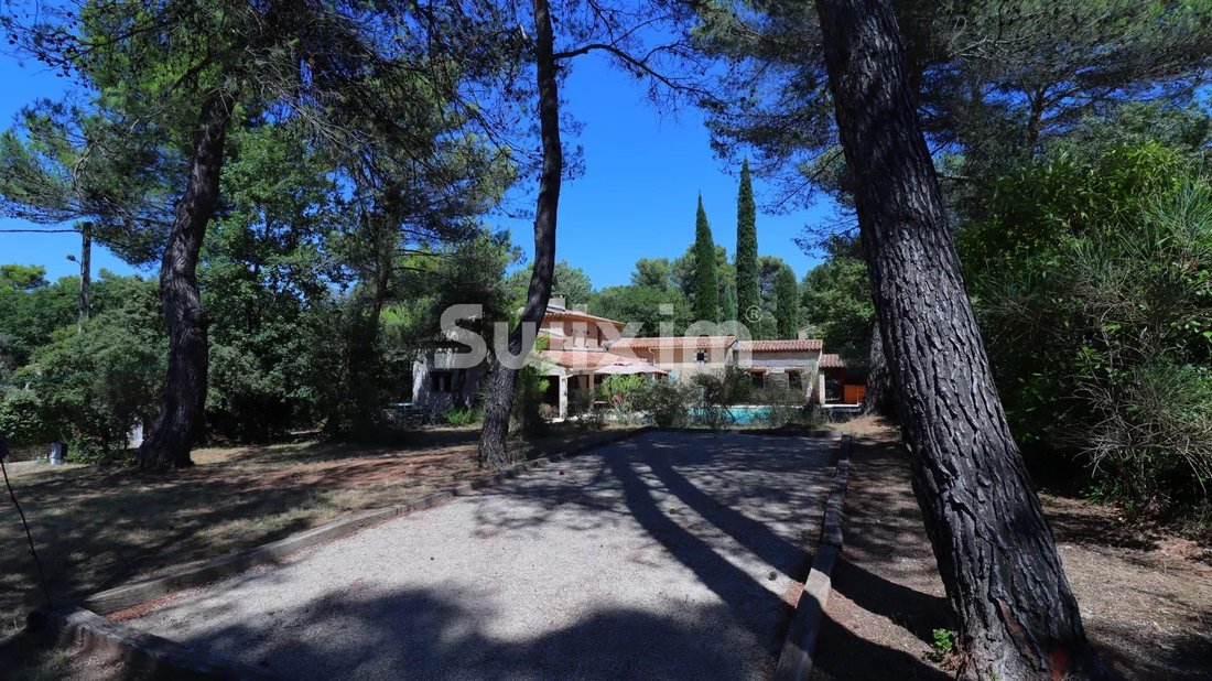 House in Ménerbes, Provence-Alpes-Côte d'Azur, France 3 - 16555967