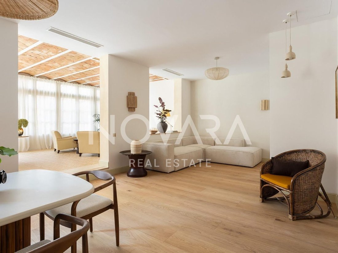 Apartment in Les Corts, Barcelona, Spain 3 - 17363785