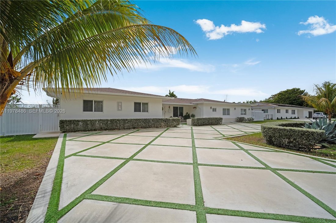 House in Miami, Florida, United States 4 - 17363002