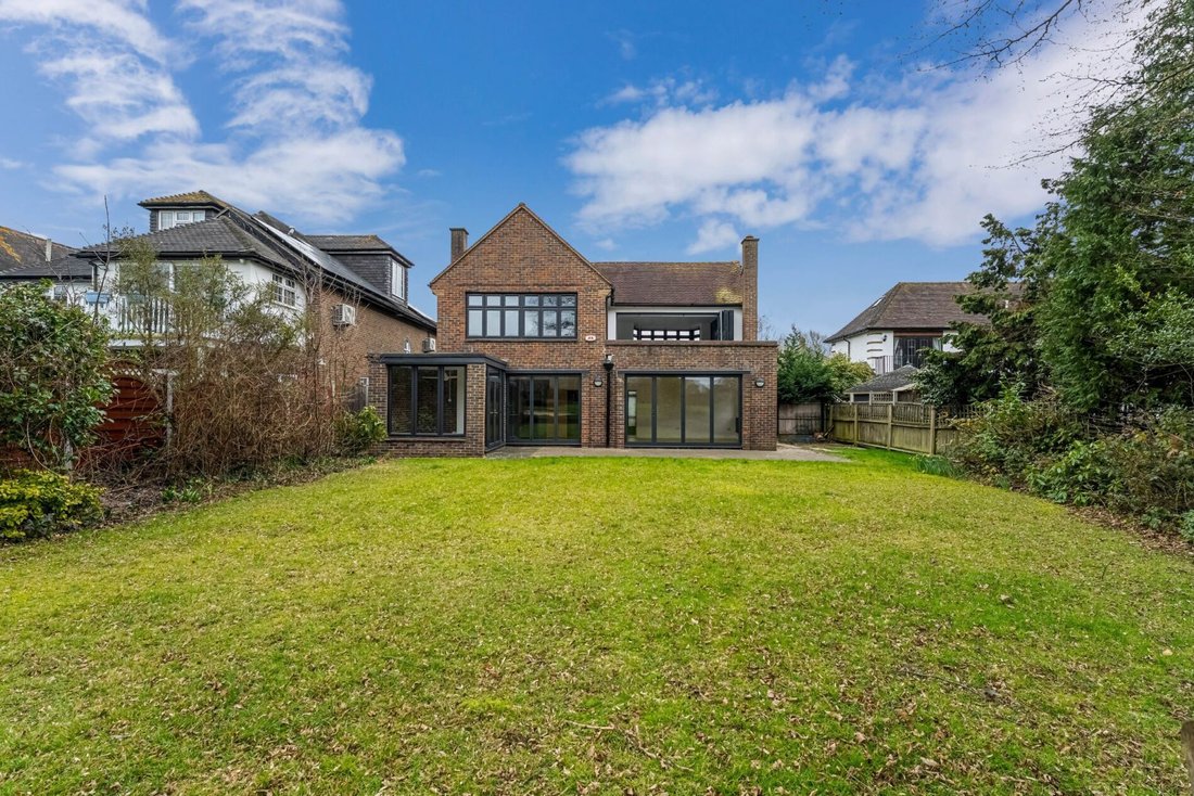 House in Gidea Park, Romford, England 4 - 17362916