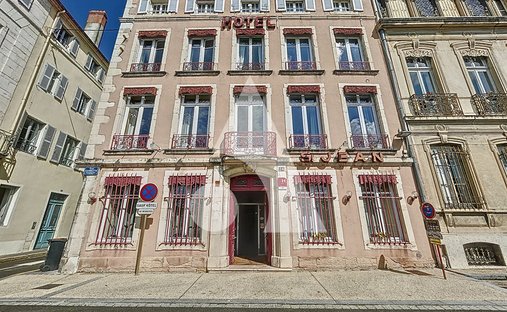House in Chalon-sur-Saone, Bourgogne – Franche-Comté, France 1