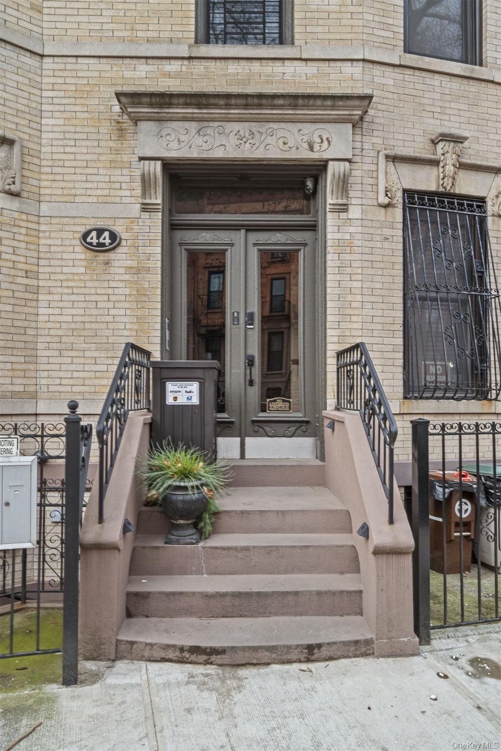 House in New York, New York, United States 1 - 17366504