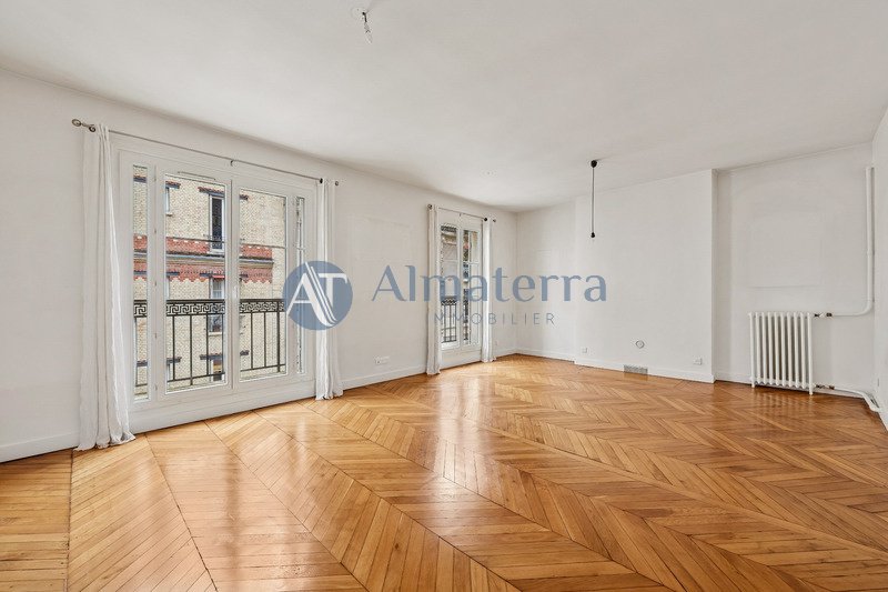 Apartment in Lorette-Martyrs, Paris 9e Arrondissement, Paris 2 - 17360836