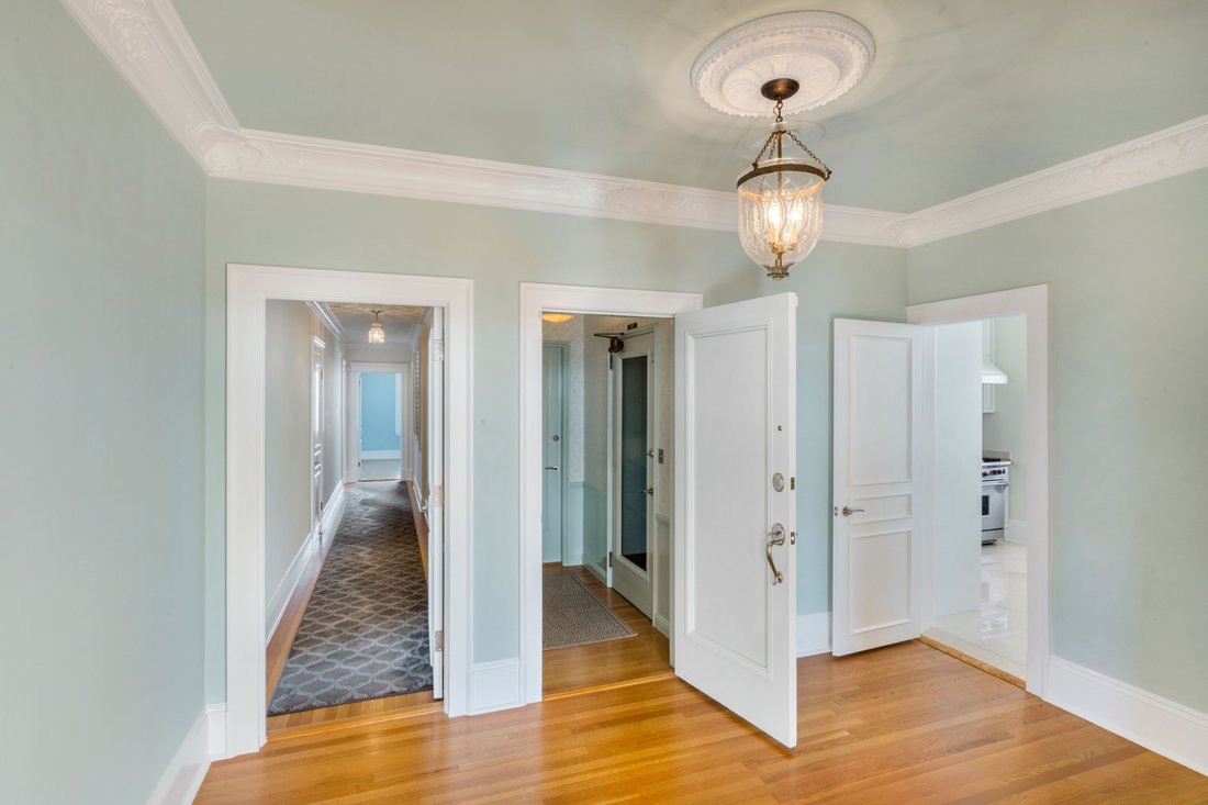 Co Op in San Francisco, California, United States 5 - 17371697