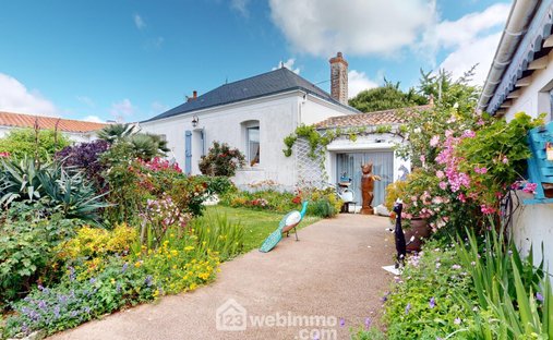 House in Jard-sur-Mer, Pays de la Loire, France 1