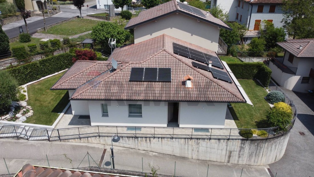 House in Endine, Lombardy, Italy 5 - 17362228