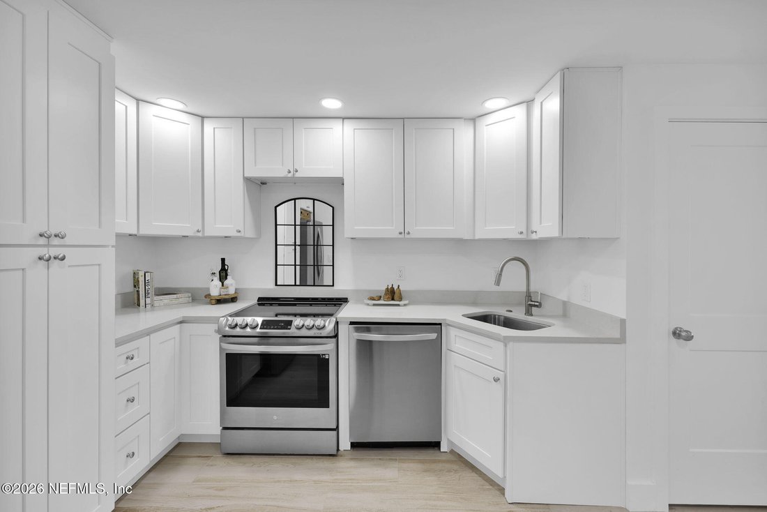 Condo in Jacksonville Beach, Florida, United States 2 - 17360249