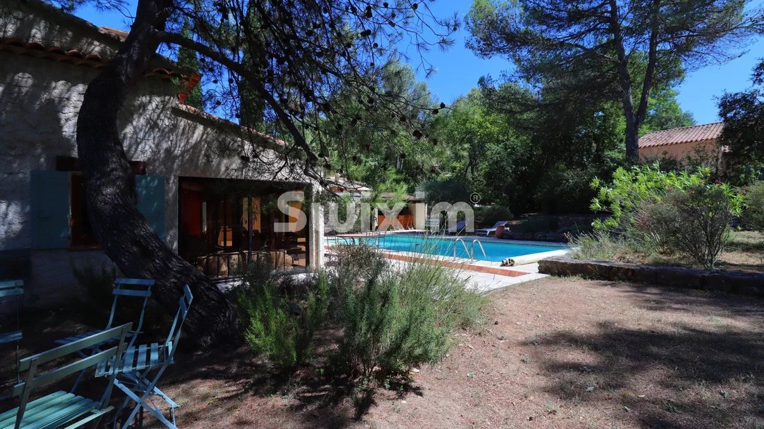 House in Ménerbes, Provence-Alpes-Côte d'Azur, France 5 - 16555967