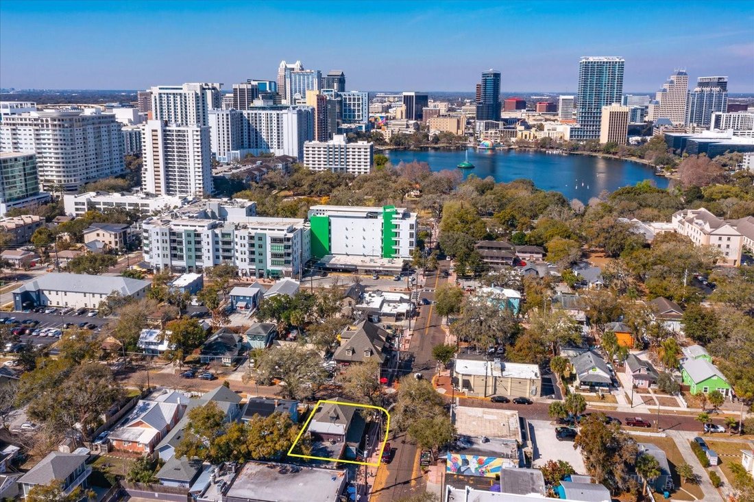 Orlando, Florida, United States 3 - 17359303