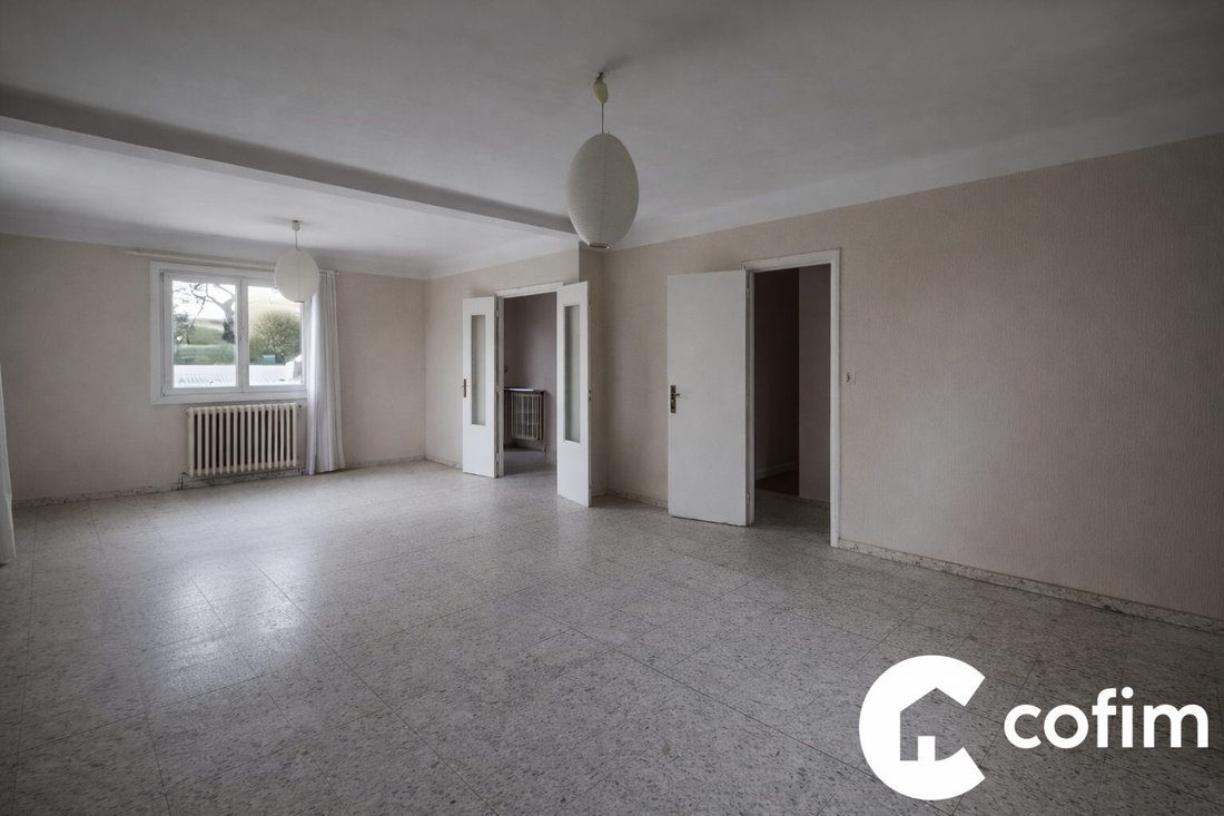 House in Saint-Pierre-d'Irube, Nouvelle-Aquitaine, France 1 - 17367694