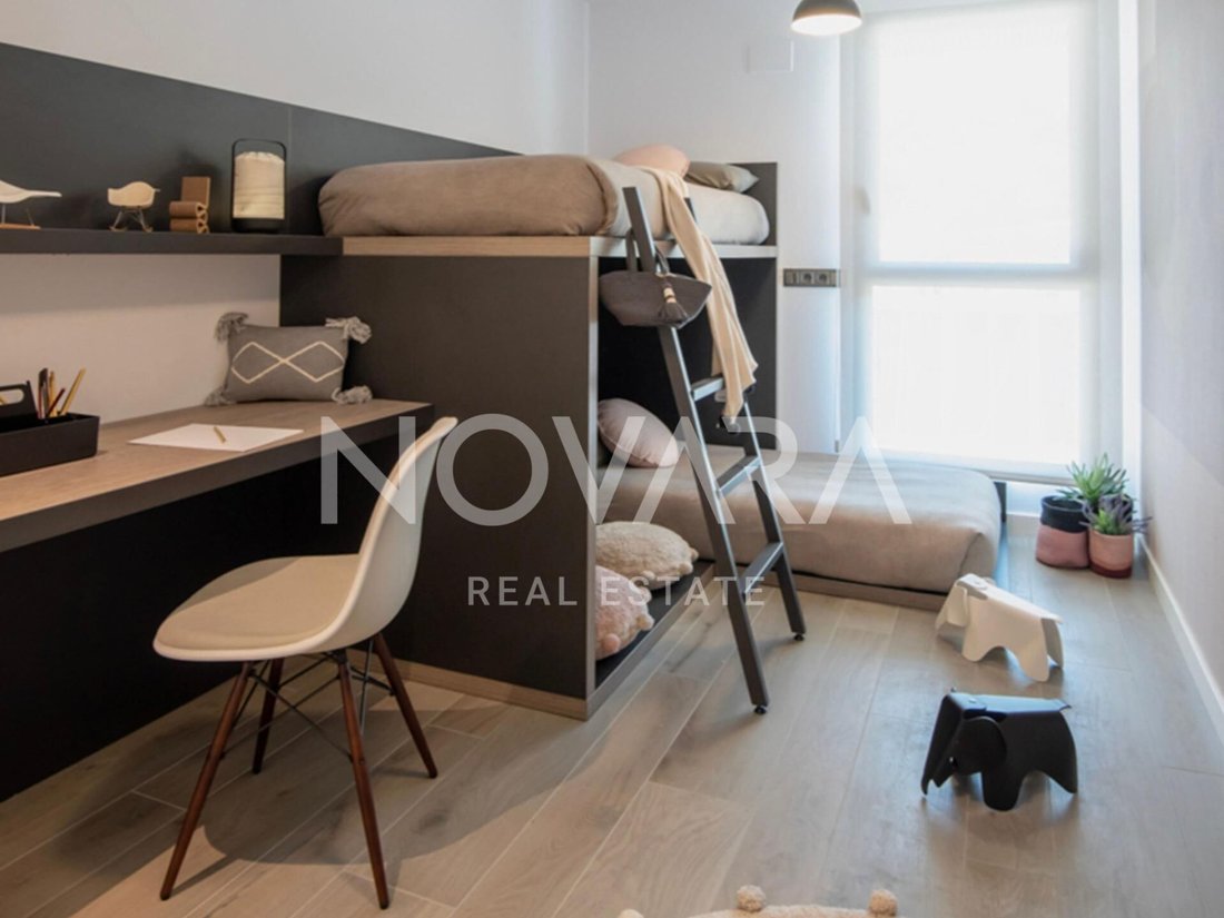 Penthouse in Esplugues de Llobregat, Catalonia, Spain 5 - 17363781